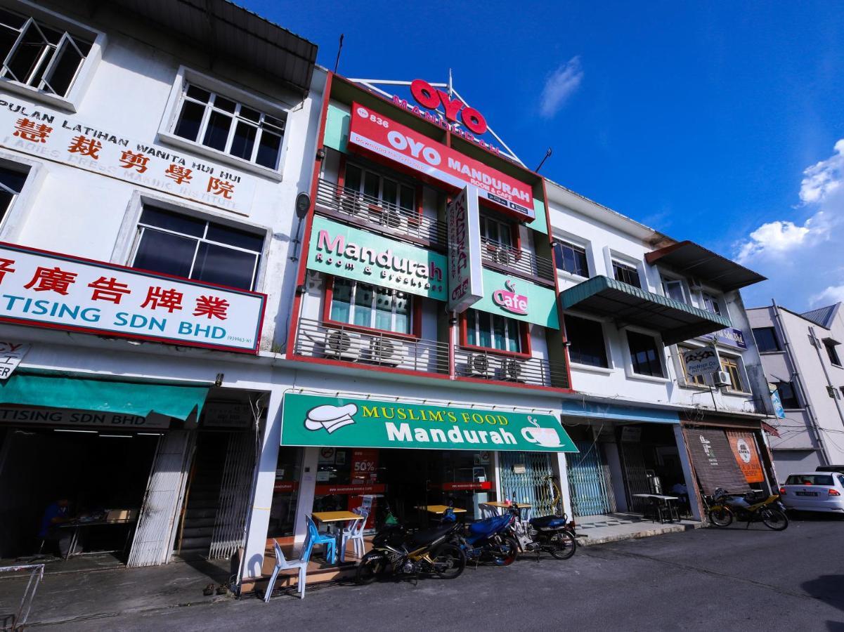 Oyo 836 Mandurah Room & Cafe Kuching Exterior foto